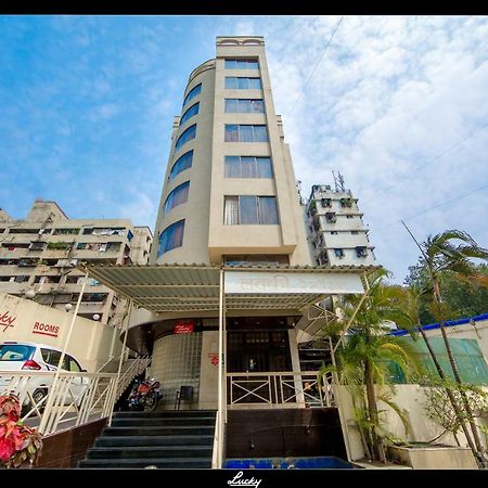 Lucky Hotel Goregaon Мумбай Екстериор снимка